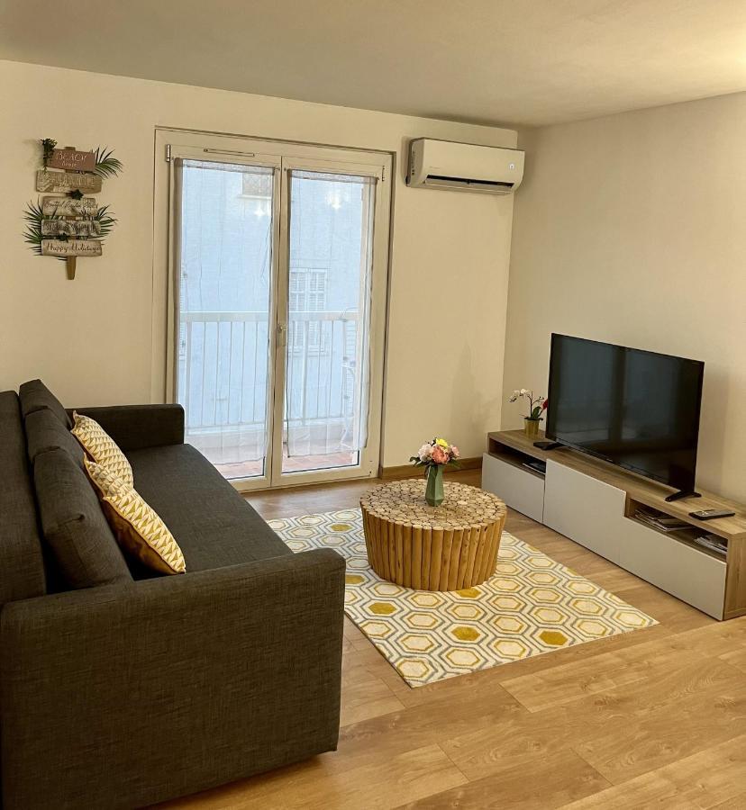 Perle Rare A 250M De La Plage ! Climatise Avec Parking, Balcon & Wifi Сент-Максим Экстерьер фото